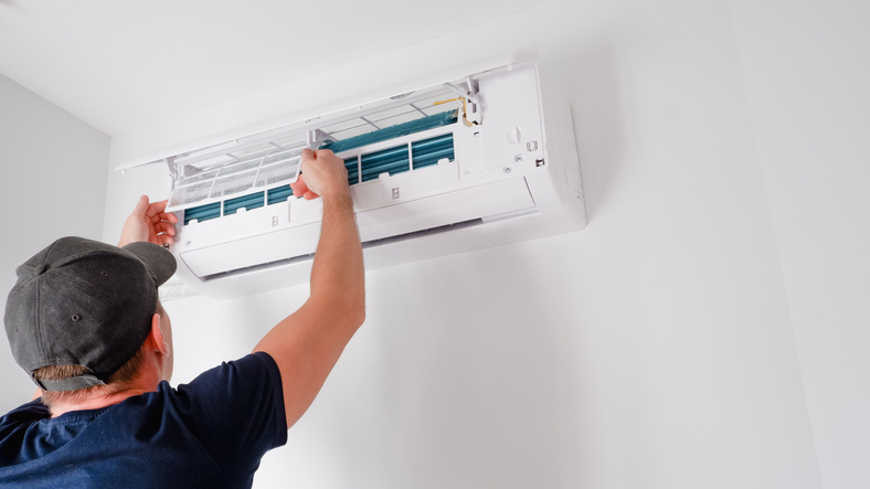 Why Air Conditioning Replacement Is Smarter Than Frequent Repairs