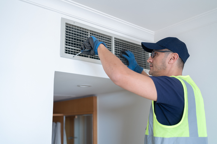 Easy Maintenance Tips to Keep Indoor Air Quality High All Winter